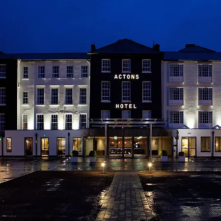 酒店 Actons 4*