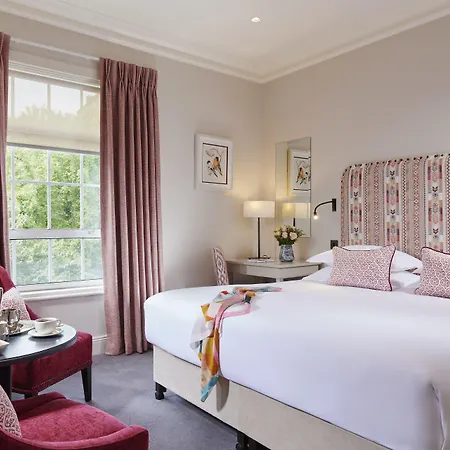 Hotel Actons 4*